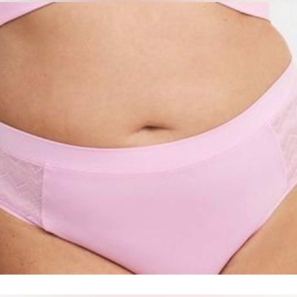 NWT Torrid Sheer Play seamless smooth lace hipster panty, Torrid size 1